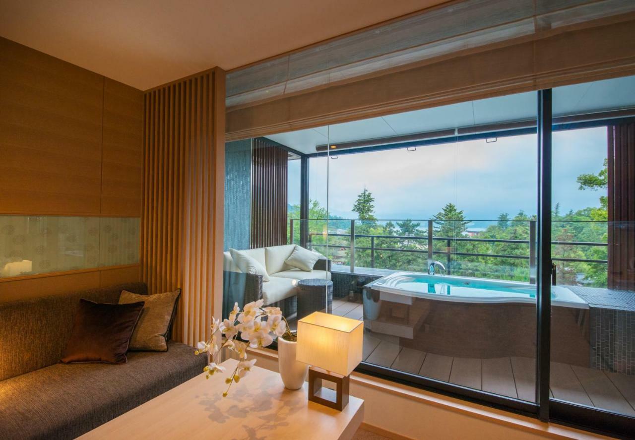 มิยาจิมะ แกรนด์ โฮเทล อาริโมโตะ Hotel ฮัทสึไคชิ ภายนอก รูปภาพ